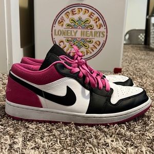 Air Jordan 1 Low ‘Fuchsia’